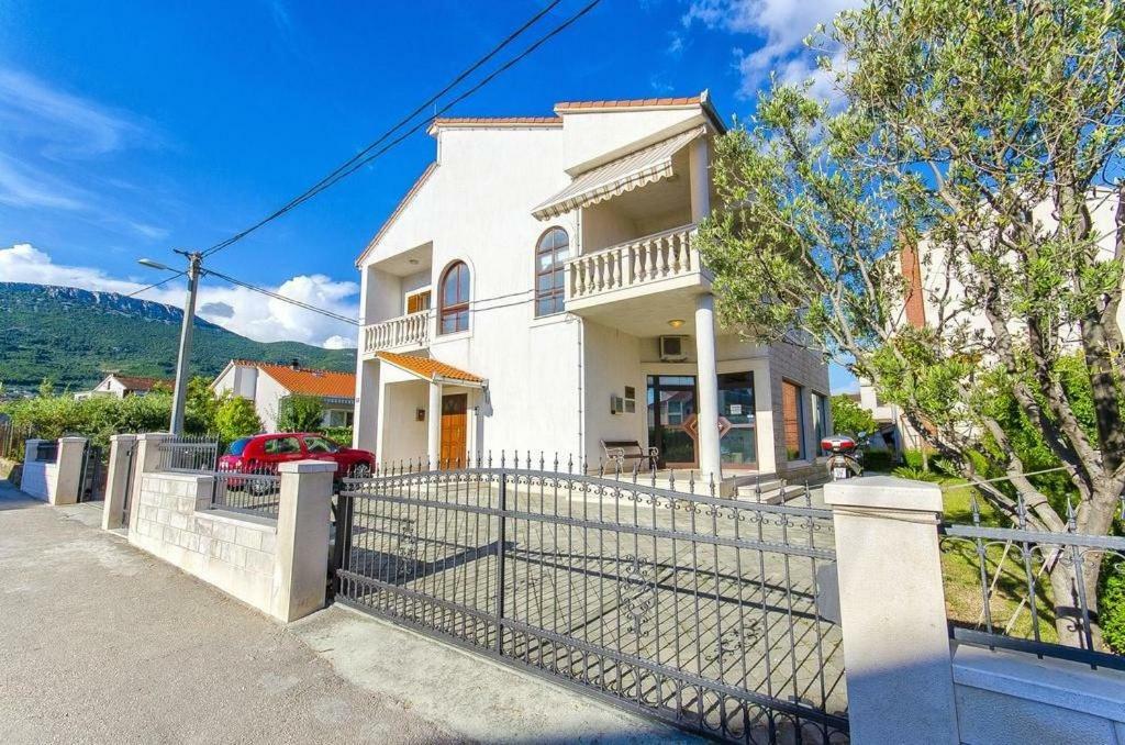 Apartment San Kastela Luaran gambar